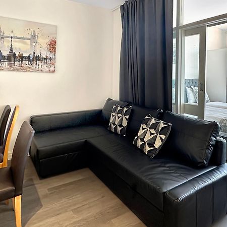 Granada Apartments Queen'S Promenade Blackpool Esterno foto